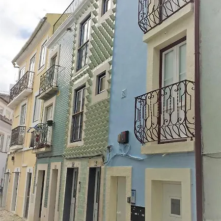 Vintage At Madragoa Typical Neighborhood * Lisbon